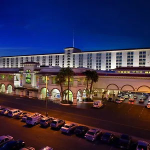 3* Resort Gold Coast And Casino
